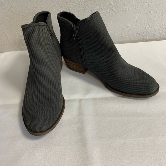 Kensie Shoes - Kensie Gray Ankle Booties with Stretchy Knit Upper